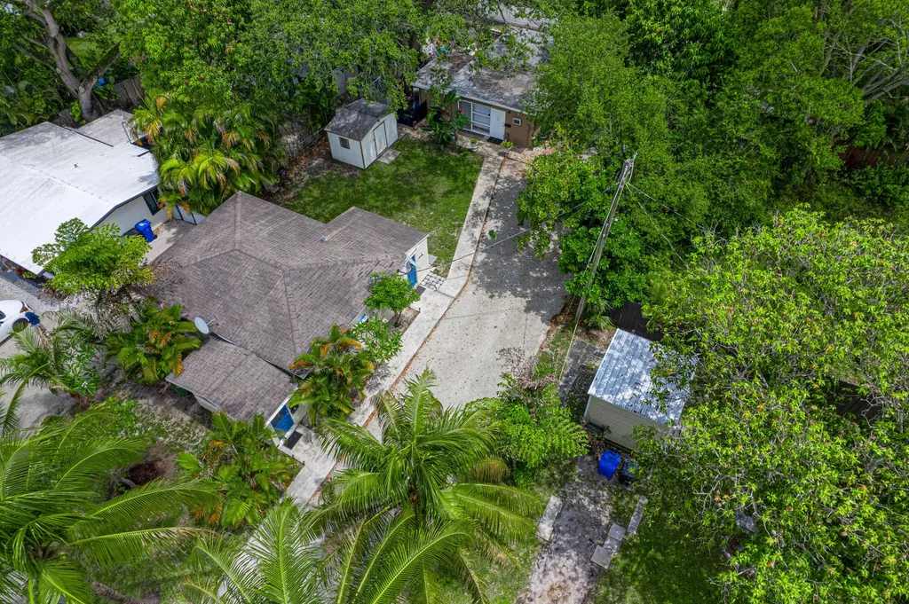 320 SW 21st Street Fort Lauderdale FL 33315