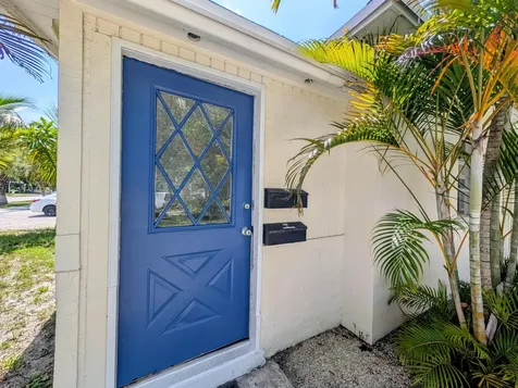 320 SW 21st Street Fort Lauderdale FL 33315