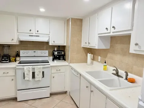 5600 N Flagler Drive West Palm Beach FL 33407