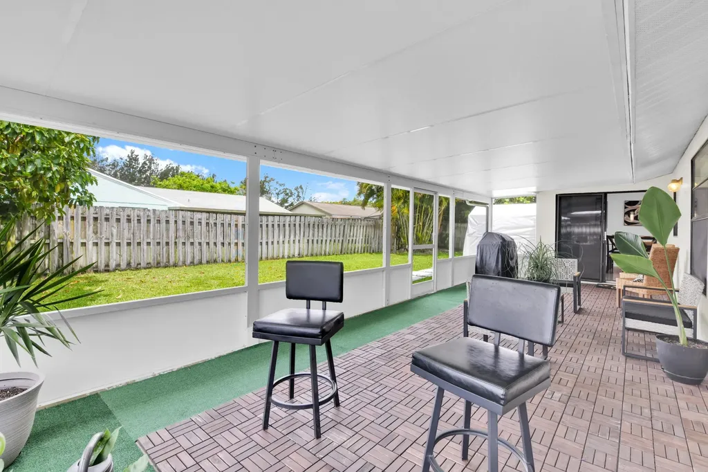 8411 Theresa Road Boynton Beach FL 33472