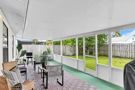 8411 Theresa Road Boynton Beach FL 33472