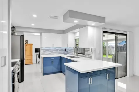 8411 Theresa Road Boynton Beach FL 33472