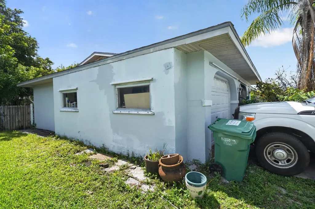 247 Airoso Boulevard Port St Lucie FL 34983
