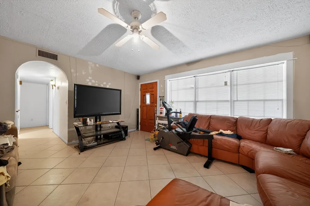 247 Airoso Boulevard Port St Lucie FL 34983
