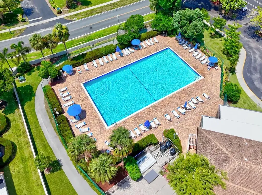 507 Gardens Drive Pompano Beach FL 33069