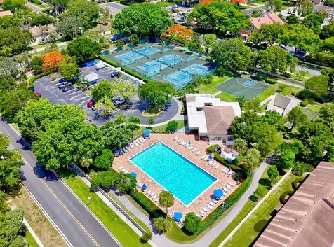 507 Gardens Drive Pompano Beach FL 33069