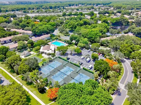 507 Gardens Drive Pompano Beach FL 33069