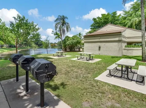 507 Gardens Drive Pompano Beach FL 33069