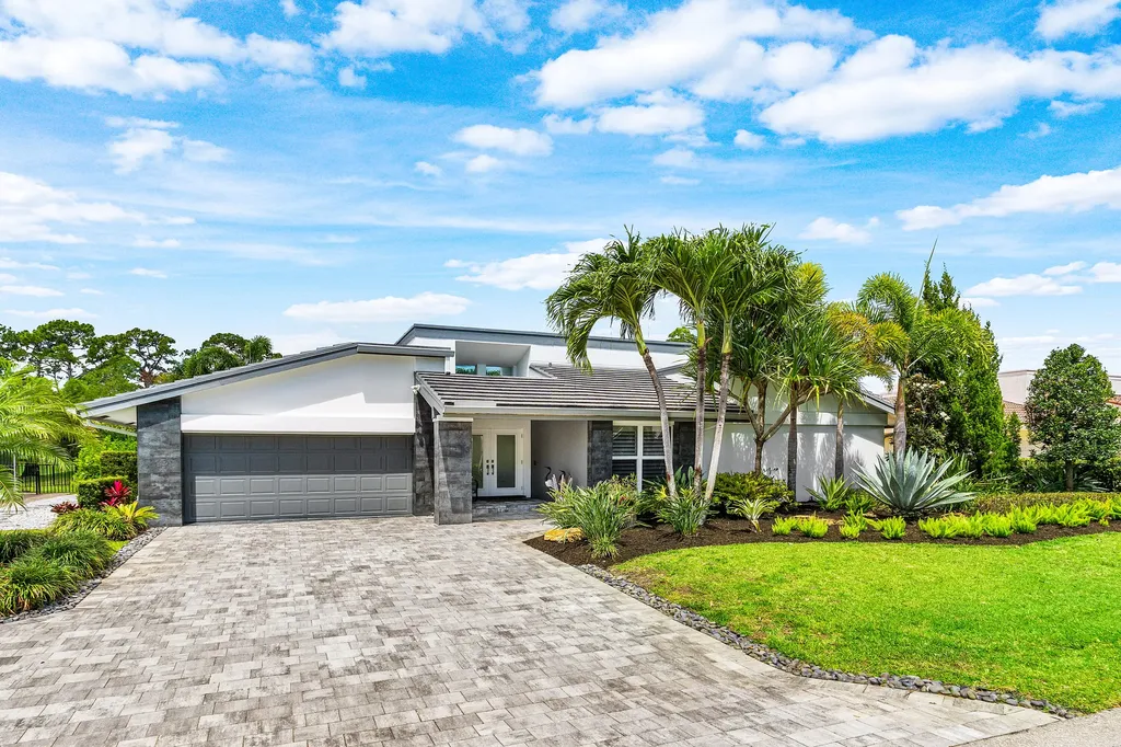 632 Lakewoode Circle W Delray Beach FL 33445