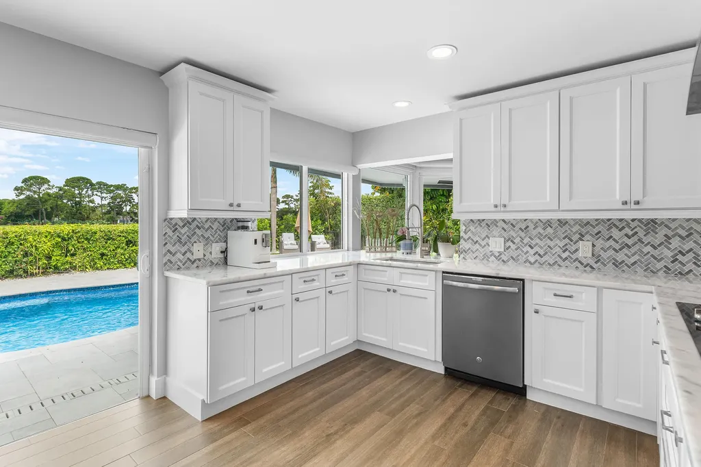 632 Lakewoode Circle W Delray Beach FL 33445