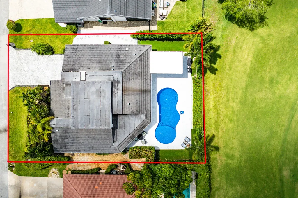 632 Lakewoode Circle W Delray Beach FL 33445