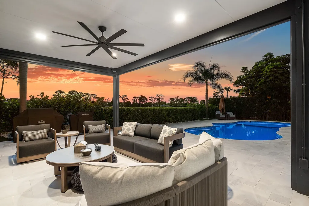 632 Lakewoode Circle W Delray Beach FL 33445