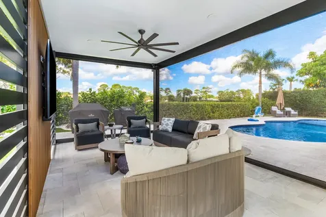 632 Lakewoode Circle W Delray Beach FL 33445