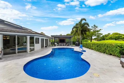 632 Lakewoode Circle W Delray Beach FL 33445