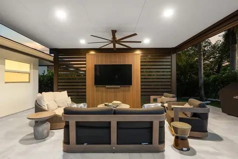 632 Lakewoode Circle W Delray Beach FL 33445