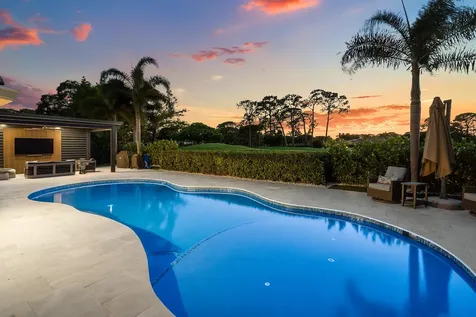 632 Lakewoode Circle W Delray Beach FL 33445