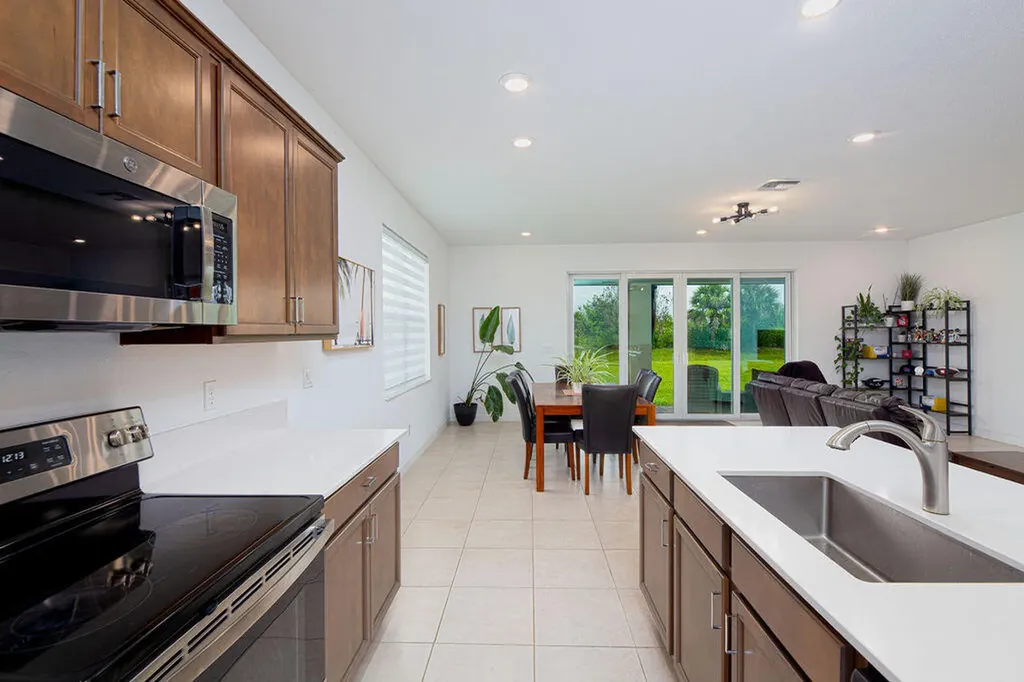 7647 NW Old Grove Lane Port St Lucie FL 34987