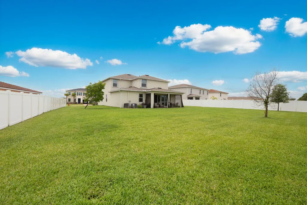 7647 NW Old Grove Lane Port St Lucie FL 34987