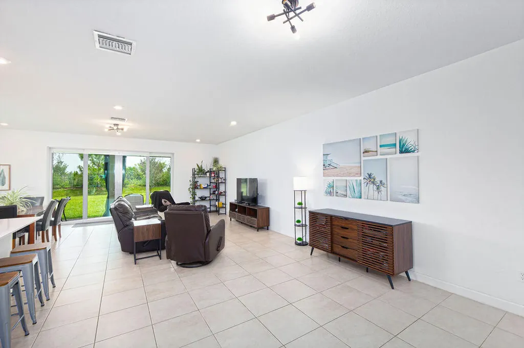 7647 NW Old Grove Lane Port St Lucie FL 34987