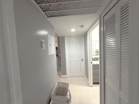 6575 W 27th Court Hialeah FL 33016