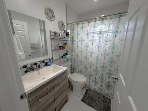 6575 W 27th Court Hialeah FL 33016