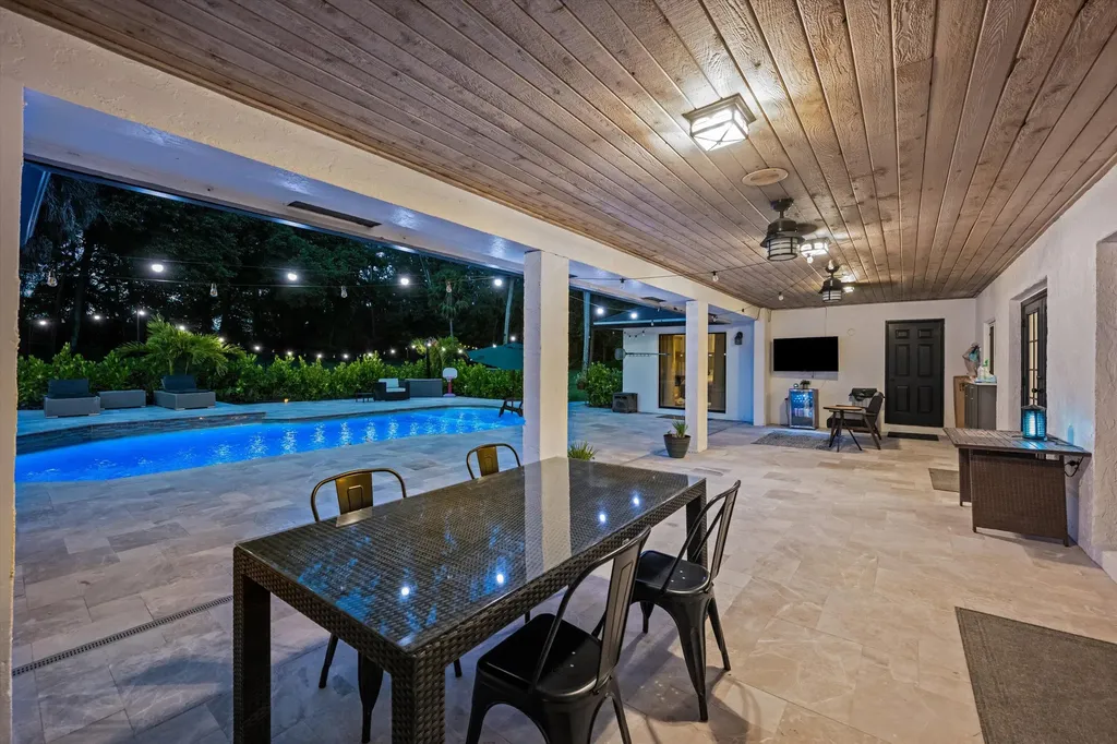 13275 Garwood Court Wellington FL 33414