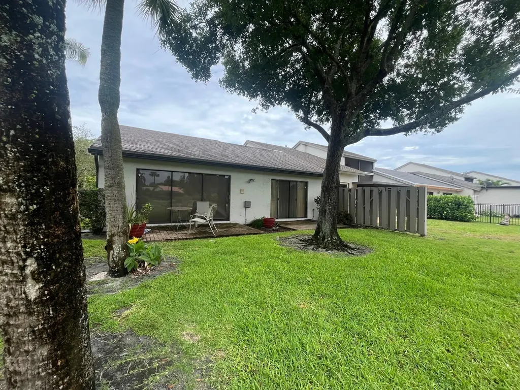 491 Deer Creek Wildwood Lane Lane E Deerfield Beach FL 33442