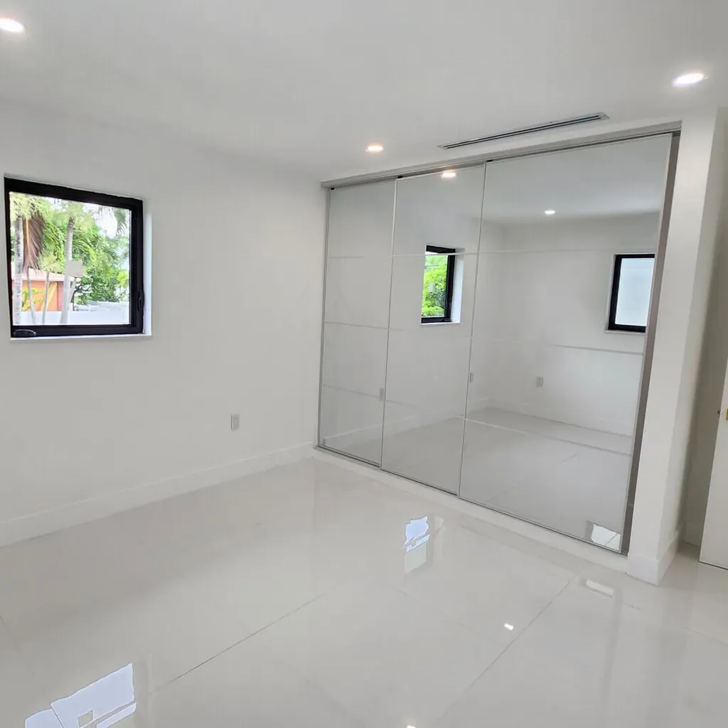 1275 NE 200th Terrace Miami FL 33179