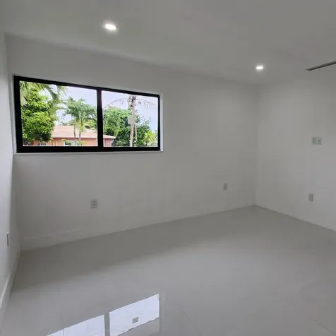 1275 NE 200th Terrace Miami FL 33179