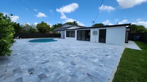 1275 NE 200th Terrace Miami FL 33179