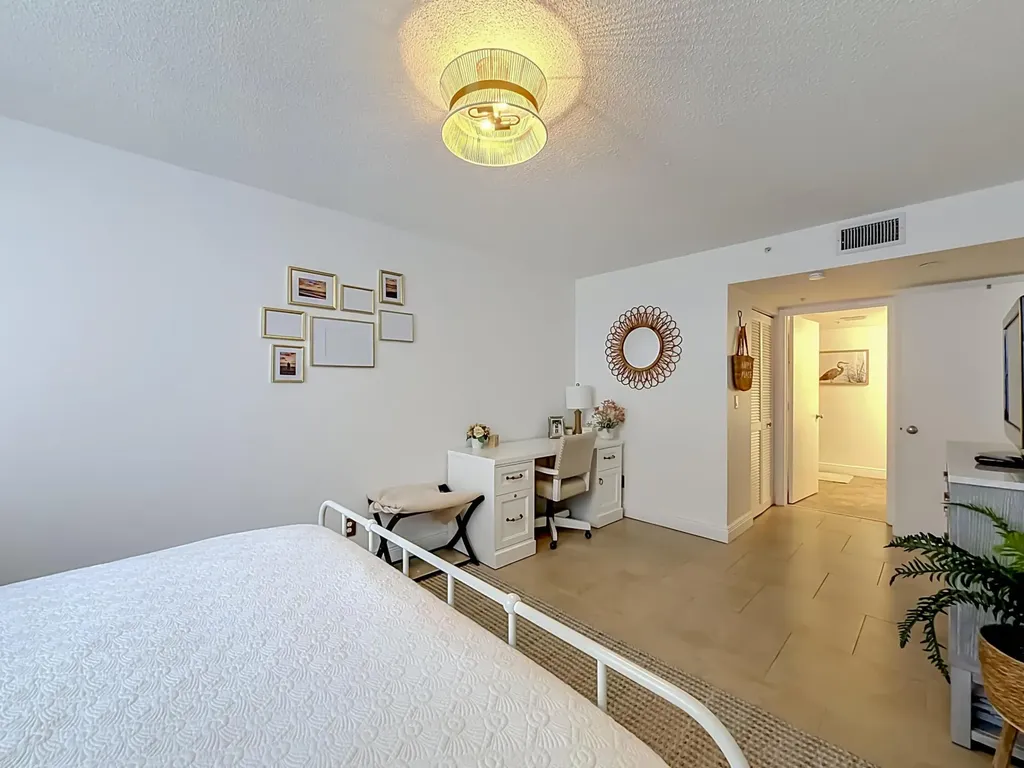 1341 SE 3rd Avenue Dania Beach FL 33004
