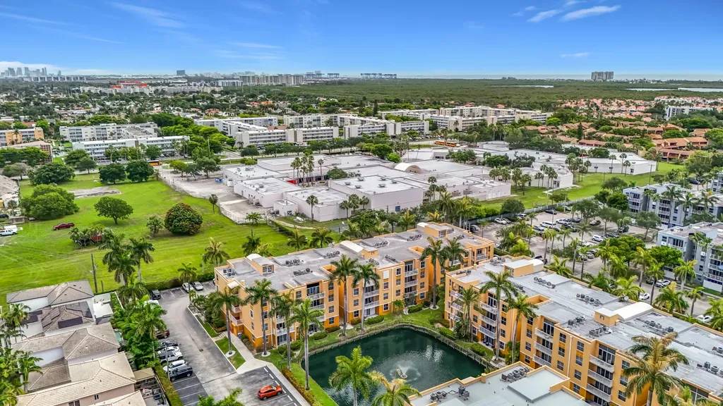1341 SE 3rd Avenue Dania Beach FL 33004