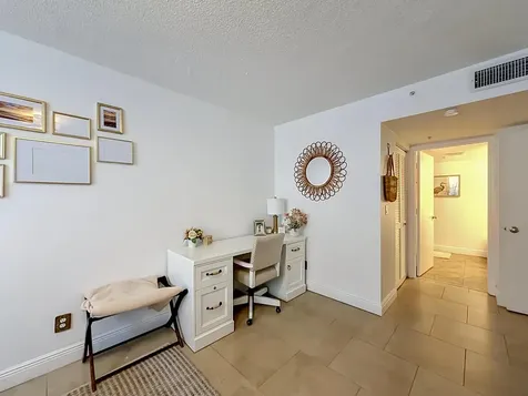 1341 SE 3rd Avenue Dania Beach FL 33004