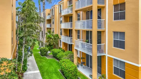 1341 SE 3rd Avenue Dania Beach FL 33004