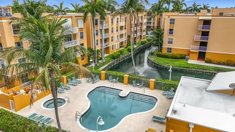 1341 SE 3rd Avenue Dania Beach FL 33004