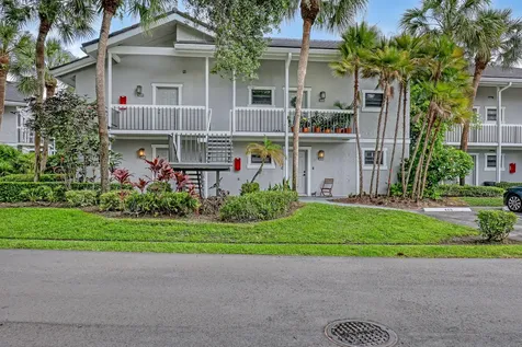 11863 Wimbledon Circle Wellington FL 33414