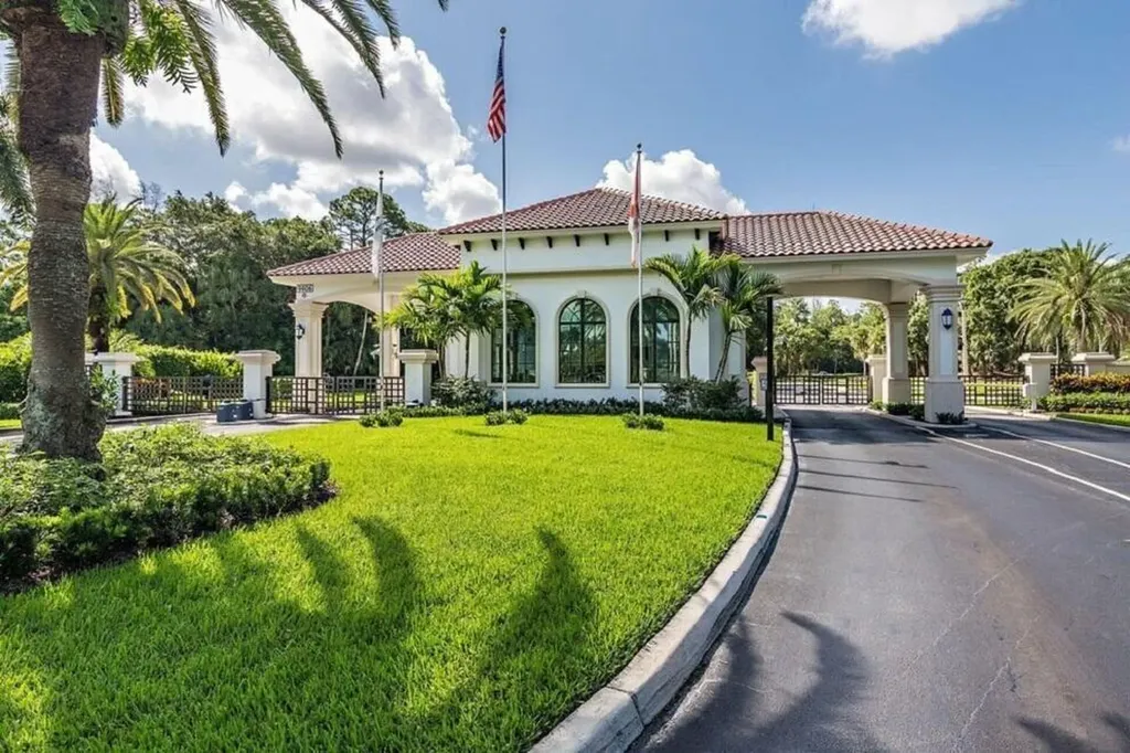 9358 Heathridge Drive West Palm Beach FL 33411