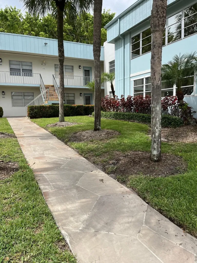 434 Normandy Delray Beach FL 33484