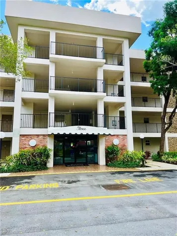 2900 N Palm Aire Drive N Pompano Beach FL 33069