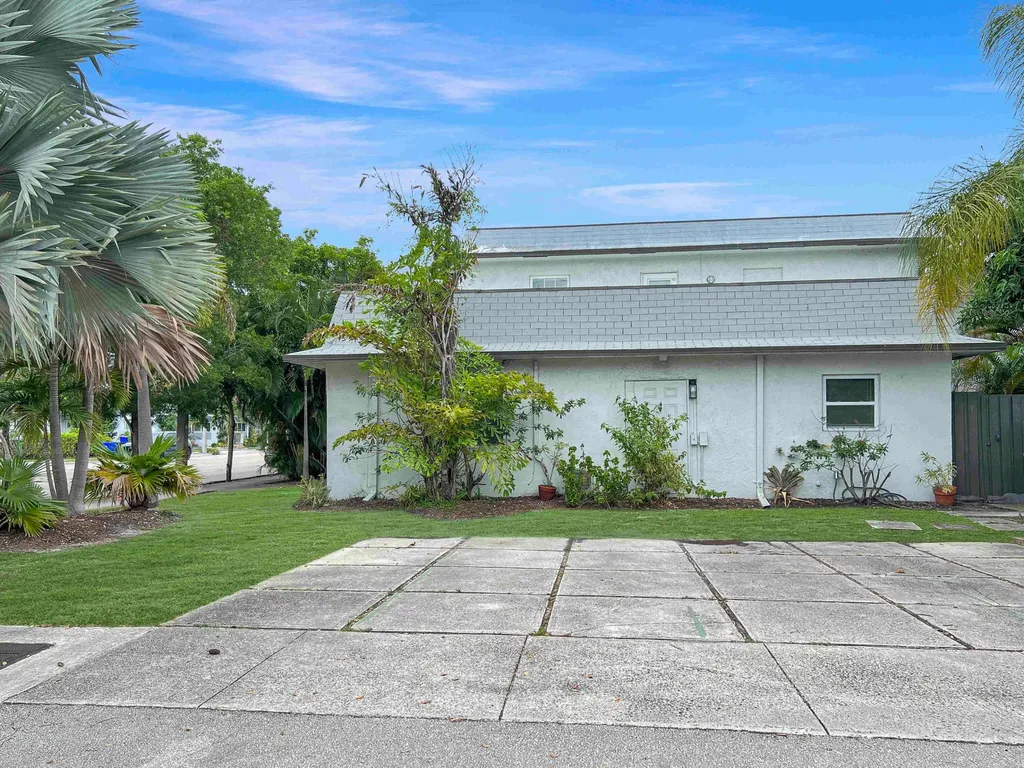 1202 N Andrews Avenue Fort Lauderdale FL 33311
