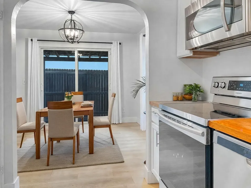 1202 N Andrews Avenue Fort Lauderdale FL 33311