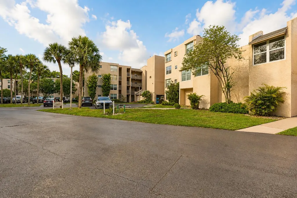 9491 Evergreen Place Davie FL 33324