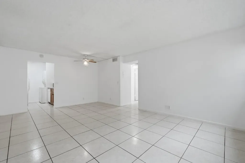 10148 Twin Lakes Drive Coral Springs FL 33071