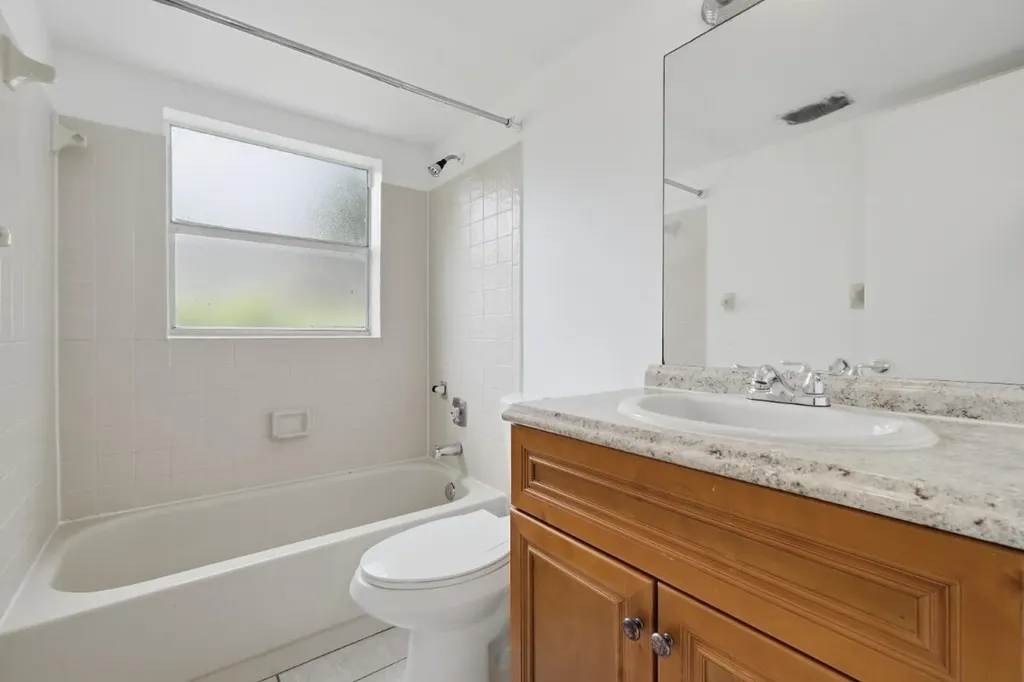 10148 Twin Lakes Drive Coral Springs FL 33071