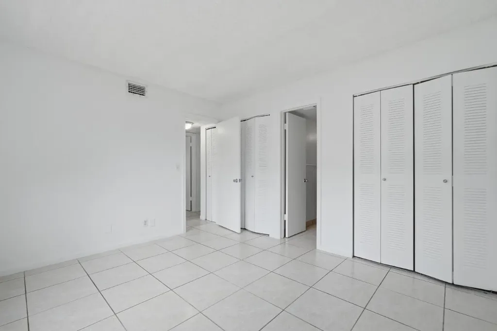 10148 Twin Lakes Drive Coral Springs FL 33071