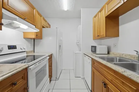 10148 Twin Lakes Drive Coral Springs FL 33071