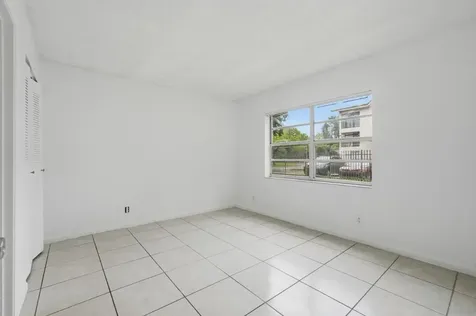 10148 Twin Lakes Drive Coral Springs FL 33071