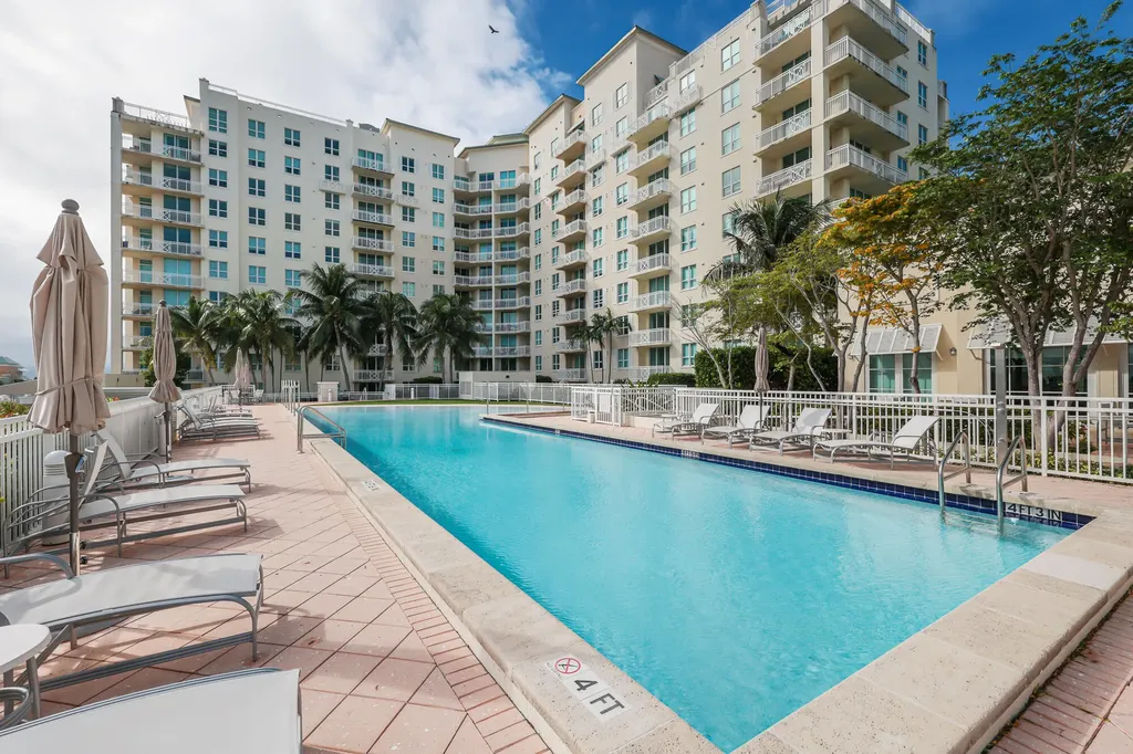 450 N Federal Highway Boynton Beach FL 33435