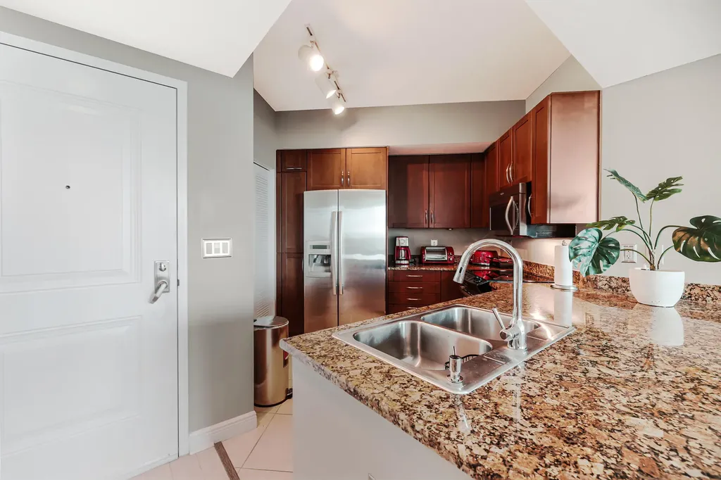 450 N Federal Highway Boynton Beach FL 33435