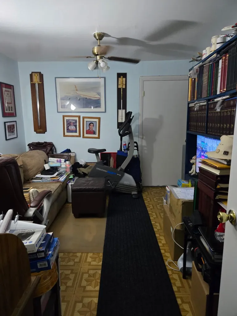 18977 NW 63rd Court Circle Miami Gardens FL 33015
